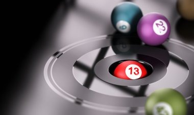 Phoenix Rises winning combination and payout display on balon